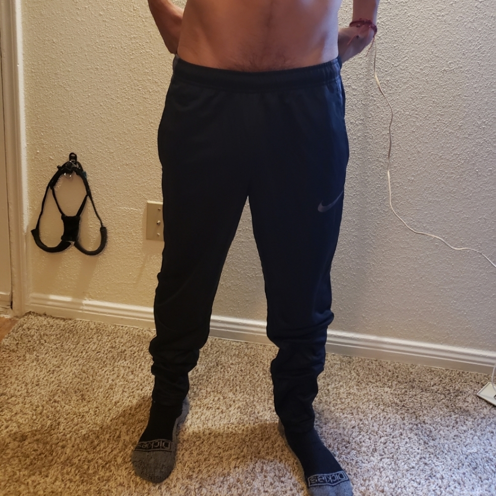 Nike lightweight joggers